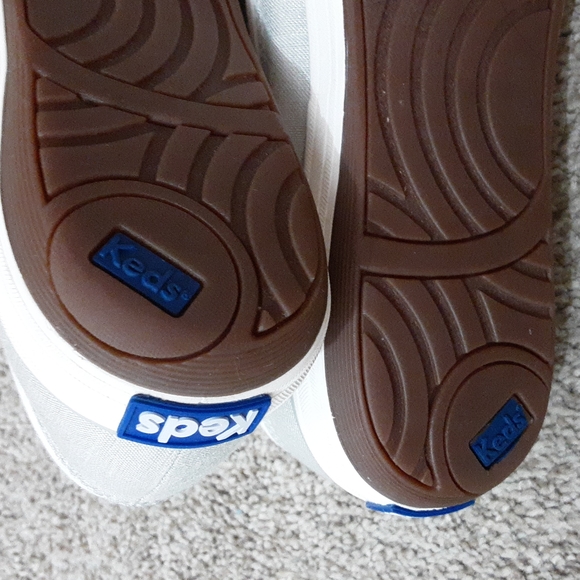 ❤❤❤KEDS SHOES SIZE 8❤❤❤ - Picture 4 of 5
